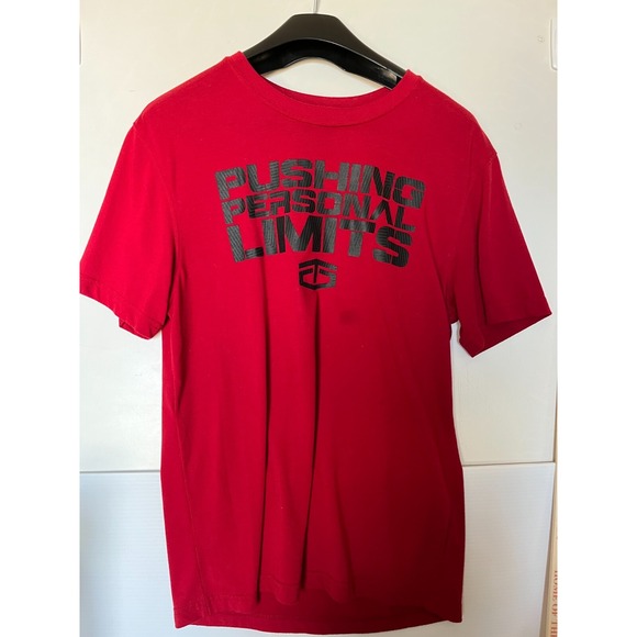 Tapout T-Shirt Mens M Red Pushing‎ Personal Limits MMA Gym Workout - Picture 1 of 9